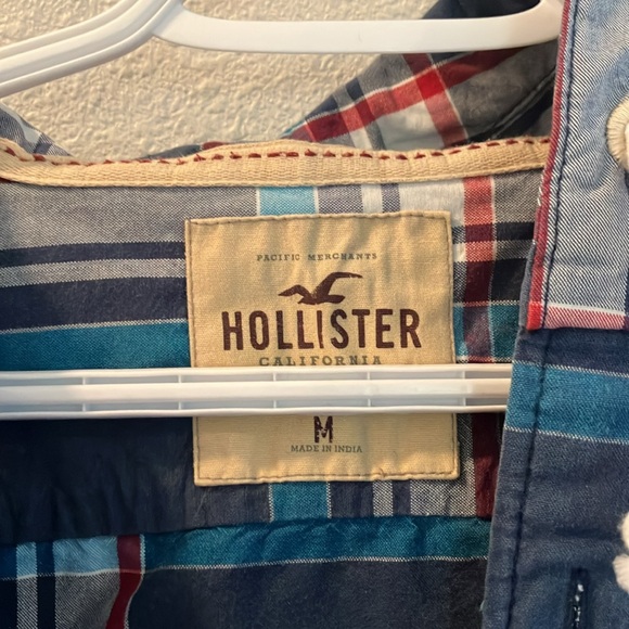 Hollister men’s button down shirt with hood - Picture 3 of 4
